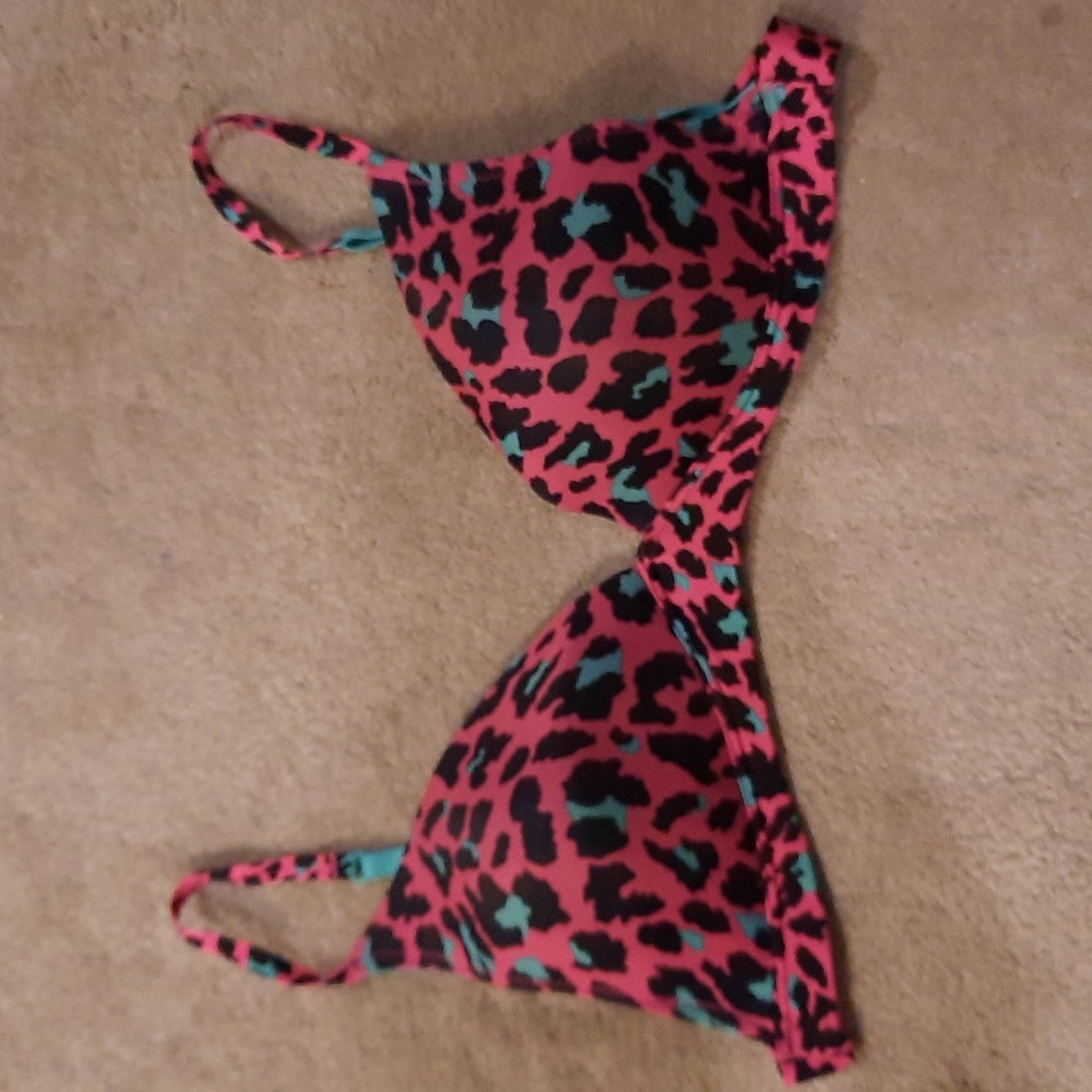 Nordstrom BP undercover Aly wireless push up bra 36D